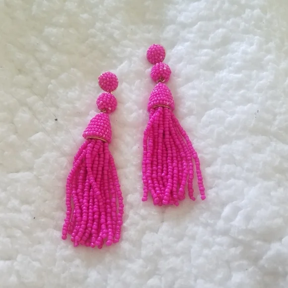 Claire's Hot pink beaded earrings - Picture 2 of 3